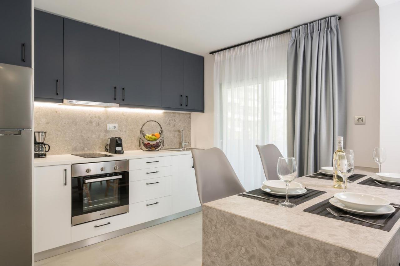 Quarters Luxury Apts Ханья Экстерьер фото